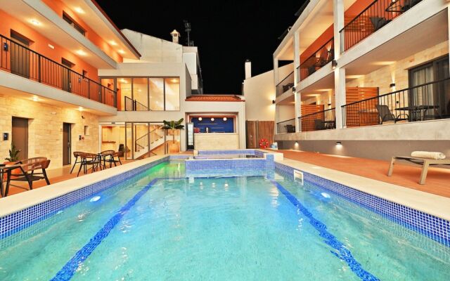 Maltepe Luxury Accommodation By Travelpro Services