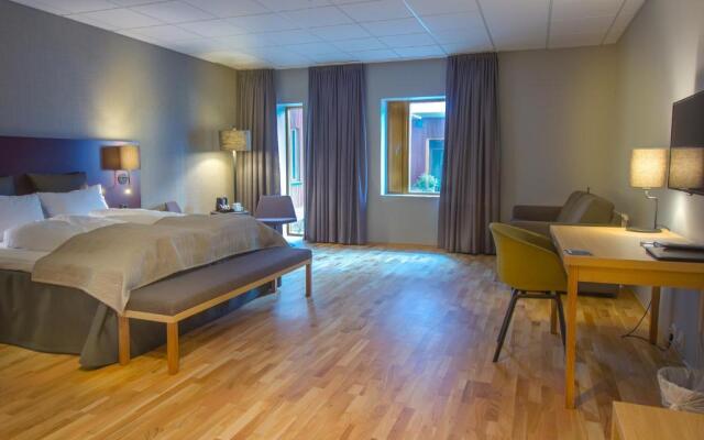 Hotel Q42