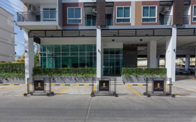 Thongchen Residence