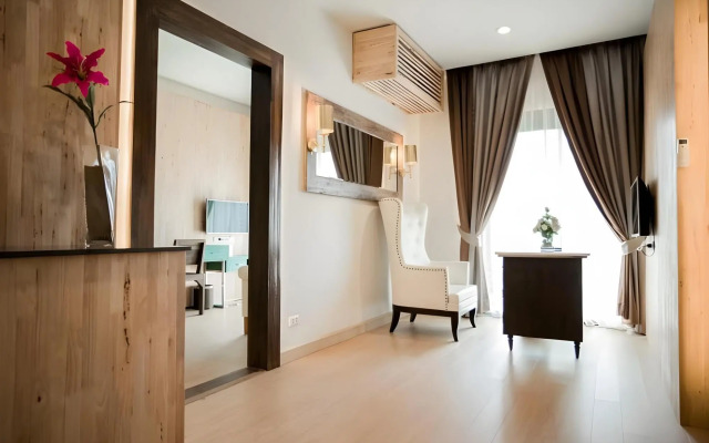 iBooking Trams Square