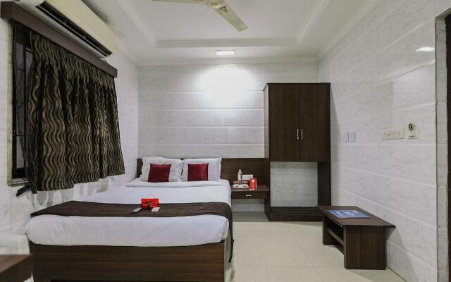 OYO 26219 The Prince Park