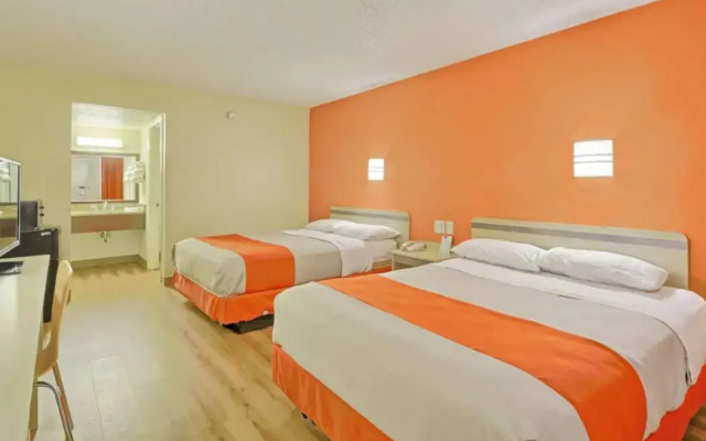 Motel 6 Maple Shade Township, NJ - Philadelphia - Mt Laurel