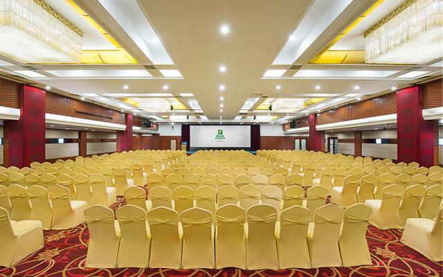 Holiday Inn Zhengzhou by IHG