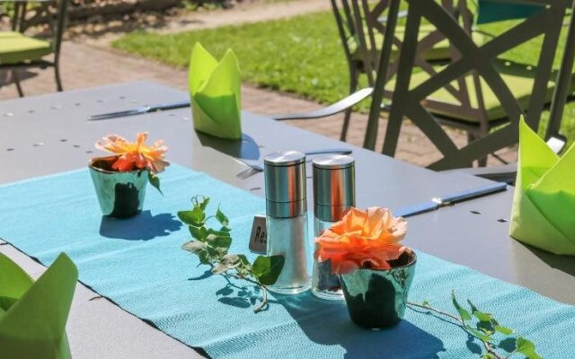 Dorfcafe Unken Hotelpension sWirtshaus im Dorf