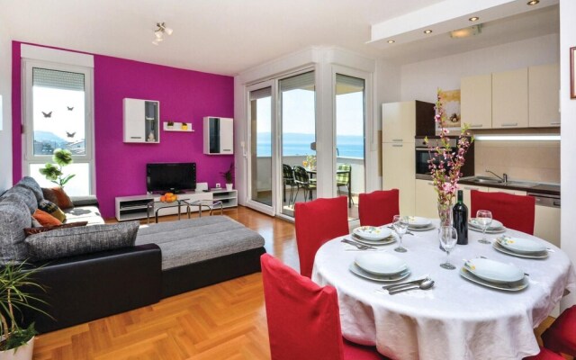 Amazing Home in Podstrana With Wifi and 2 Bedrooms