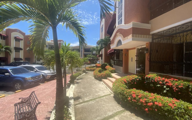 Spacious 3-bedroom Apartment in Santo Domingo!