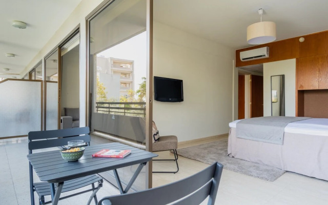 1 Bedroom Apartment With Balcony