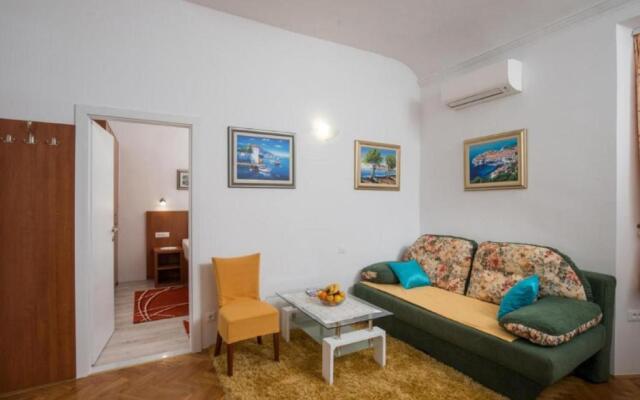 Anima Mea Old Town Apartment