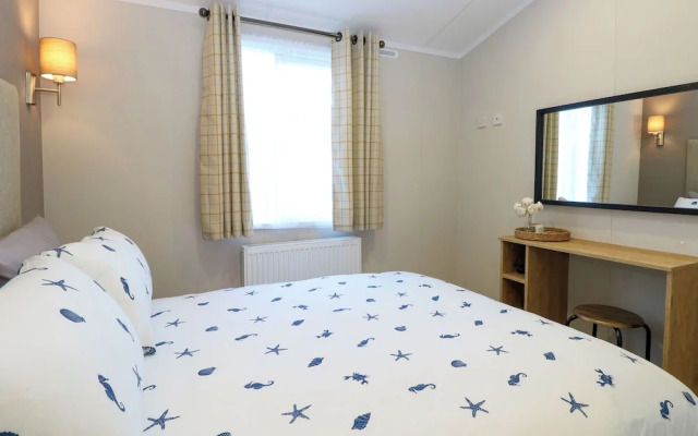 The Sea Lodge