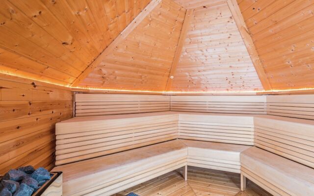 Appealing Chalet in Hopfgarten in Brixental with Sauna