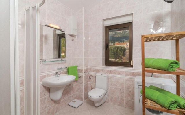 Awesome Apartment in Bol With 2 Bedrooms and Wifi