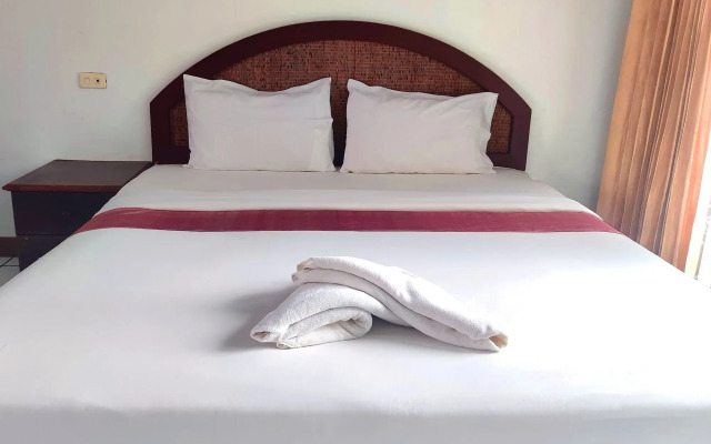 Thong Paeka Hotel