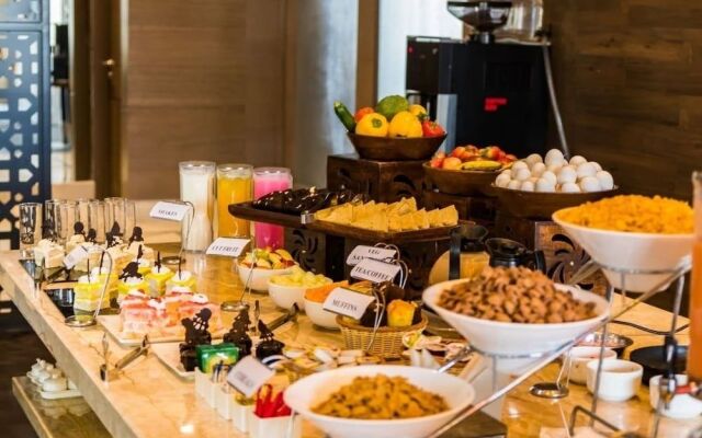 Amara Gateway Hotel