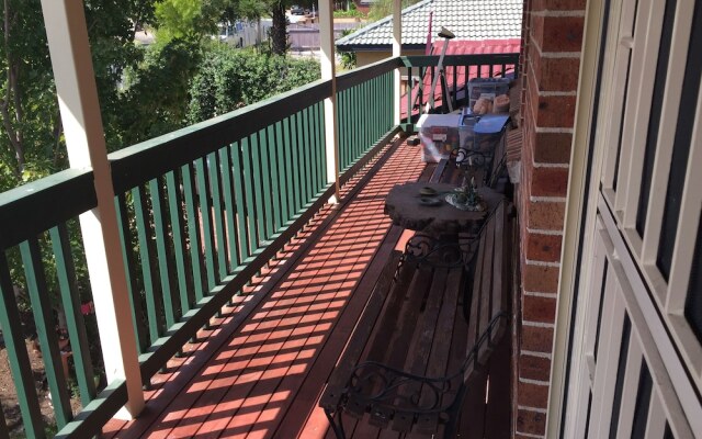 Lakeside Manor 2 Private Bedrooms with amenities