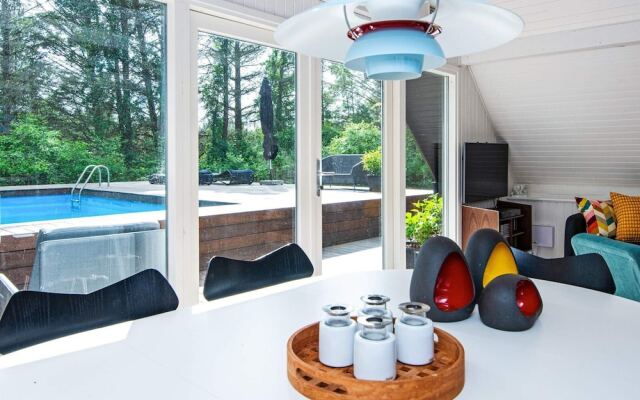 6 Person Holiday Home in Hemmet-by Traum