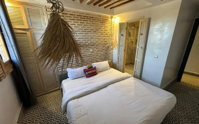 Islane Hotel