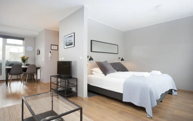 Thomsen Apartments