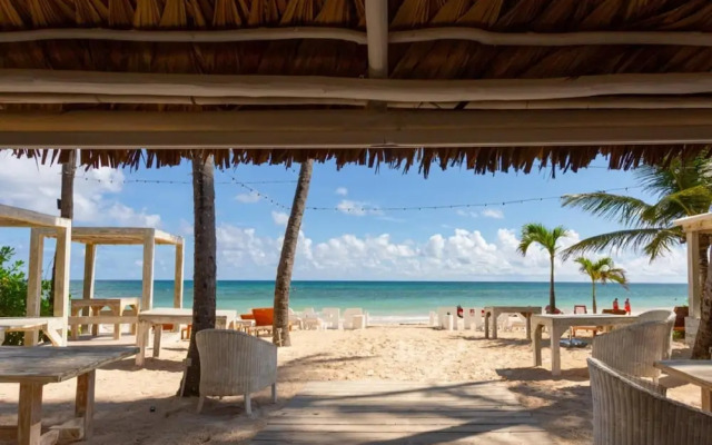 Beauty Pool Views Aparment With Private Beach O201