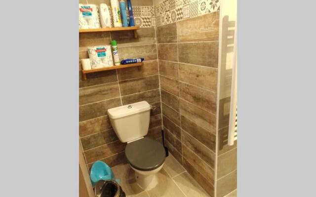 T2 45m2 avec extérieur, Jacuzzi et parking