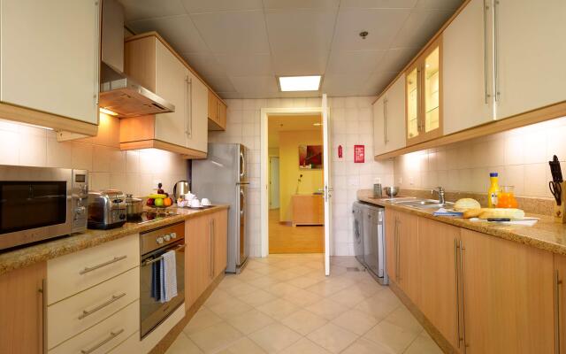 Oaks Liwa Heights Suites