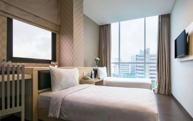 Hotel 88 Grogol by WH