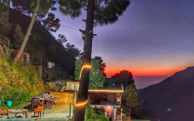 Safarmaina Resort