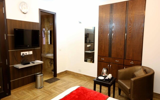 OYO 397 Hotel RR Residency