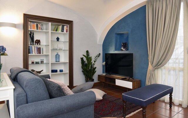 A' Studio Apartment - BH 117