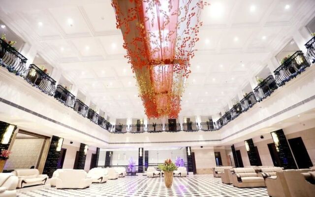 Venizia Sarovar Portico Delhi