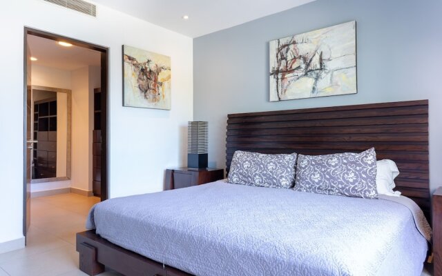 Del Viento Vaiven Penthouse 31 2 Bedroom Condo by RedAwning