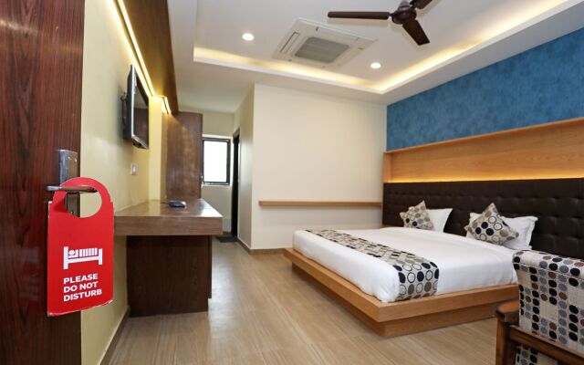 OYO 11666 Hotel Prakash Inn
