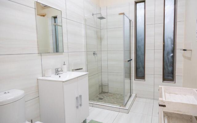 Glen Maine Guest House & Self-Catering, Menlyn, Lynnwood Glen