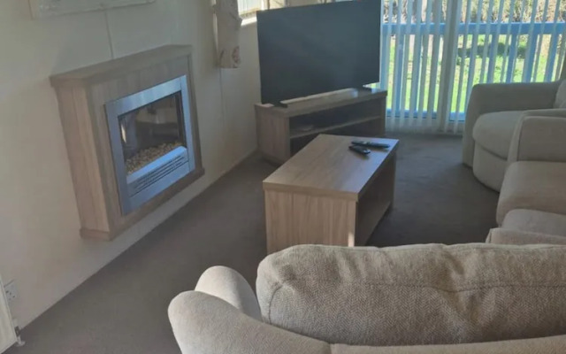 Sea Breeze Villa Near to Newquay Sleeping 6 Guests