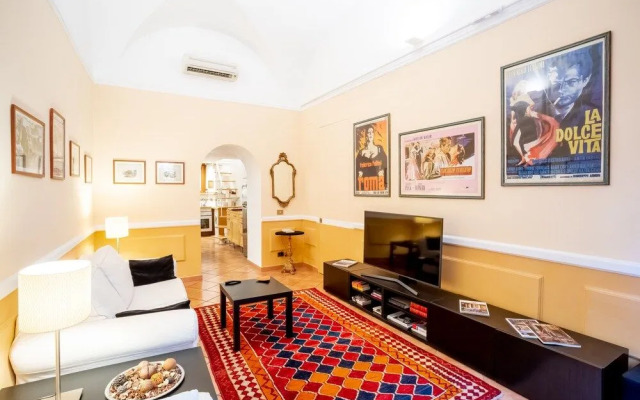 Quiet and Cozy Trastevere Hideaway