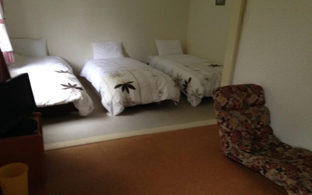 Pension Amour – Guest Rooms – Hokuto