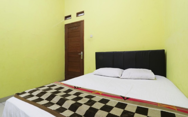 Hotel Surabaya Jaya Bandara Soetta by ZUZU