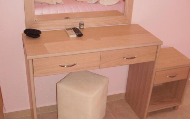 Klimis Rooms & Apartments