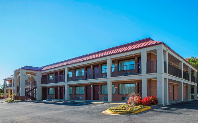 Red Roof Inn & Suites Scottsboro