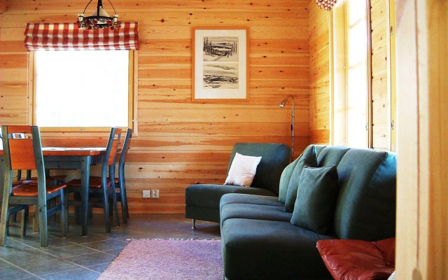 Arctic Light Apartments