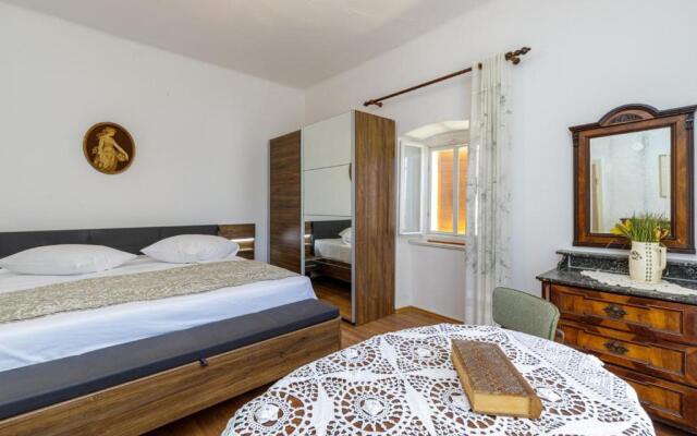 Apartments Štefi 869