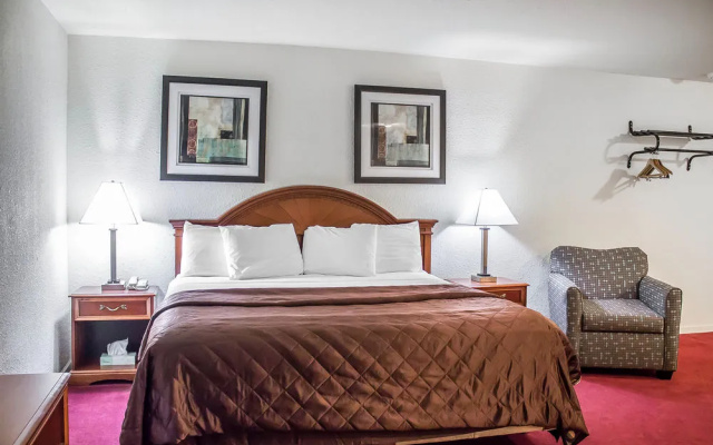 Baymont by Wyndham Iron Mountain