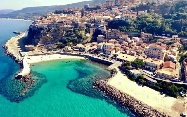 Italian Charm, Modern Elegance in Pizzo