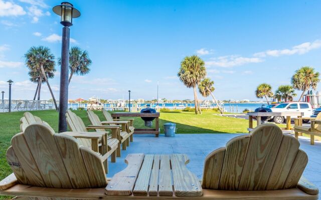 Sabine Yacht & Racquet by Southern Vacation Rentals