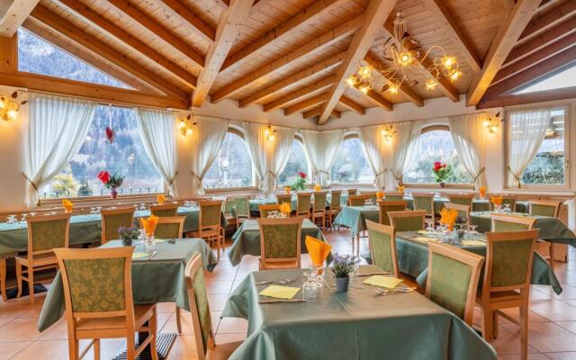 Hotel Monclassico