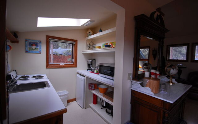 Riversong Inn Retreat