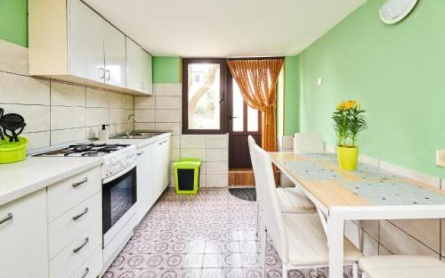 Seafront Apartment Jadri