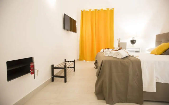 Preluna Central Palace