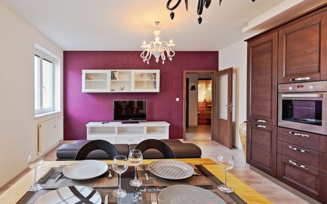 JR Flat Rental