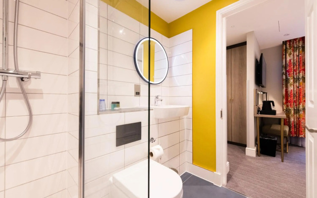 Byron Hotel London