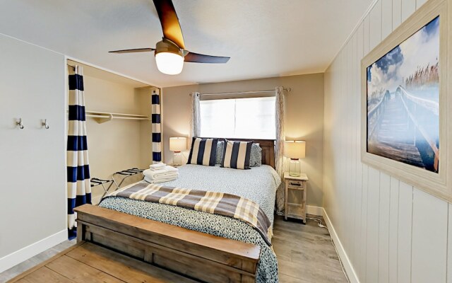 7258 E Wilshire Dr Home